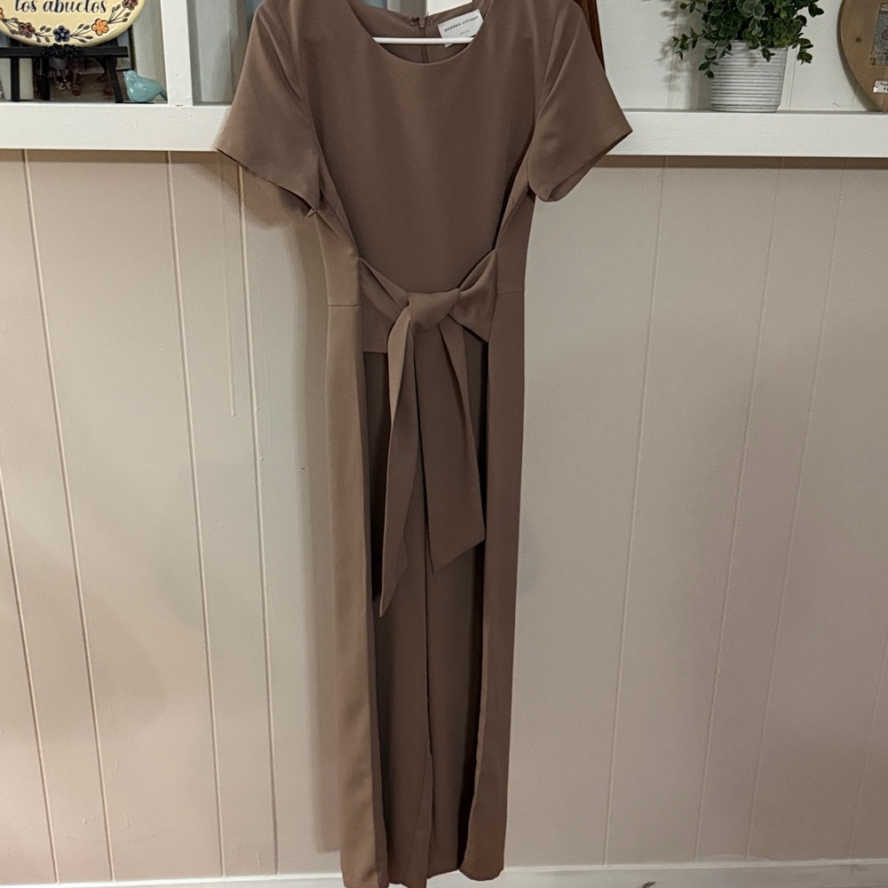Elegant Brown Maxi Jumpsuit with Tie Waist